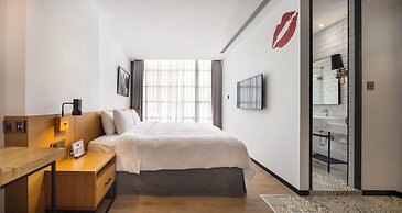 BlueSky Hotel