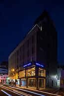BlueSky Hotel