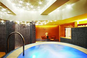 The T Hotel