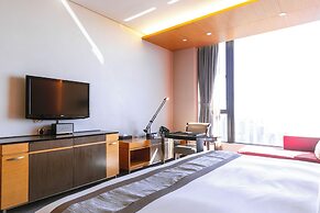 The T Hotel