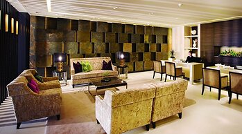 The T Hotel