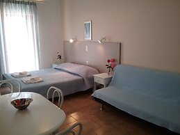 Ilona Apartments