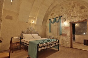 Jacob's Cave Suites