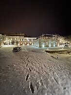 Jacob's Cave Suites