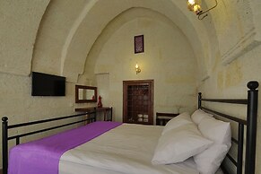 Jacob's Cave Suites