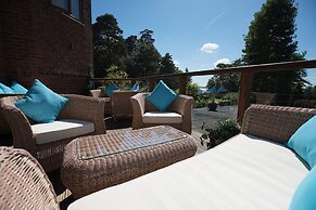 Hamble Retreat House and Luxury Studios