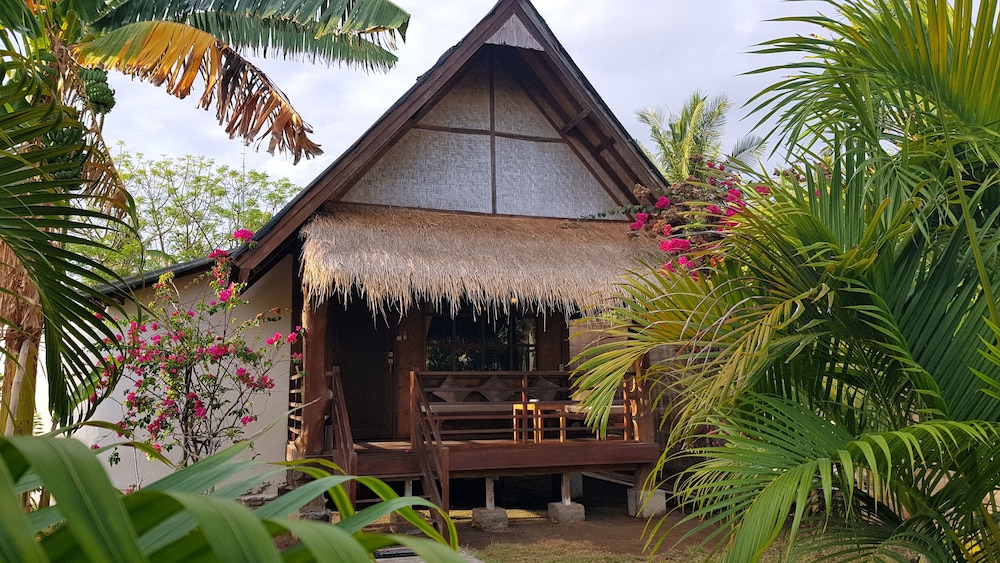 Adeng-Adeng Bungalows