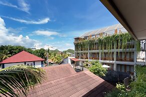 Komodo Lodge