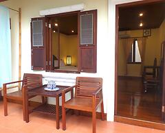 Peninsula Villas