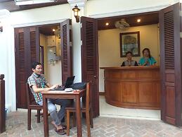 Peninsula Villas