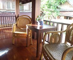 Peninsula Villas