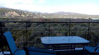 Dialinas Apartments
