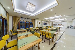 Grand Naki Hotel
