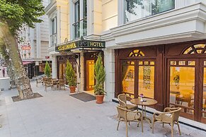 Grand Naki Hotel