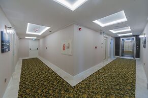 Grand Naki Hotel