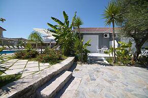 Mirsini Studios & Apartments