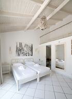 Mirsini Studios & Apartments