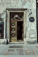 Too-good Apartments