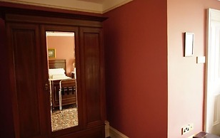 Ivyleigh House