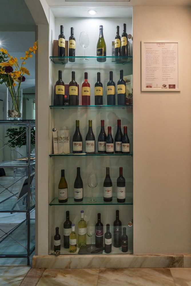Etruria Relais and Wine