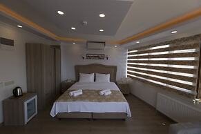 Harbour Suites Old City