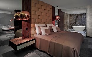 Theatre Hotel