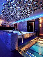 Theatre Hotel