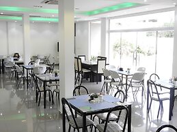 Hotel Puesta del Sol