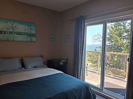 Gibralter Rock Ocean View B&B