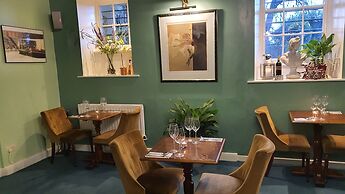 Lowbyer Manor Country House