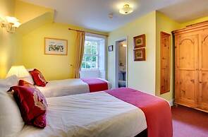 Lowbyer Manor Country House