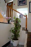 Lowbyer Manor Country House