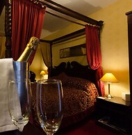 Lowbyer Manor Country House