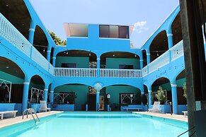 Toro Blanco Resort