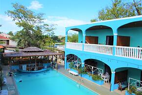 Toro Blanco Resort
