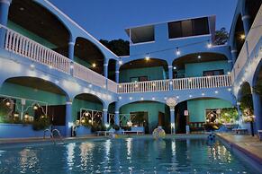 Toro Blanco Resort