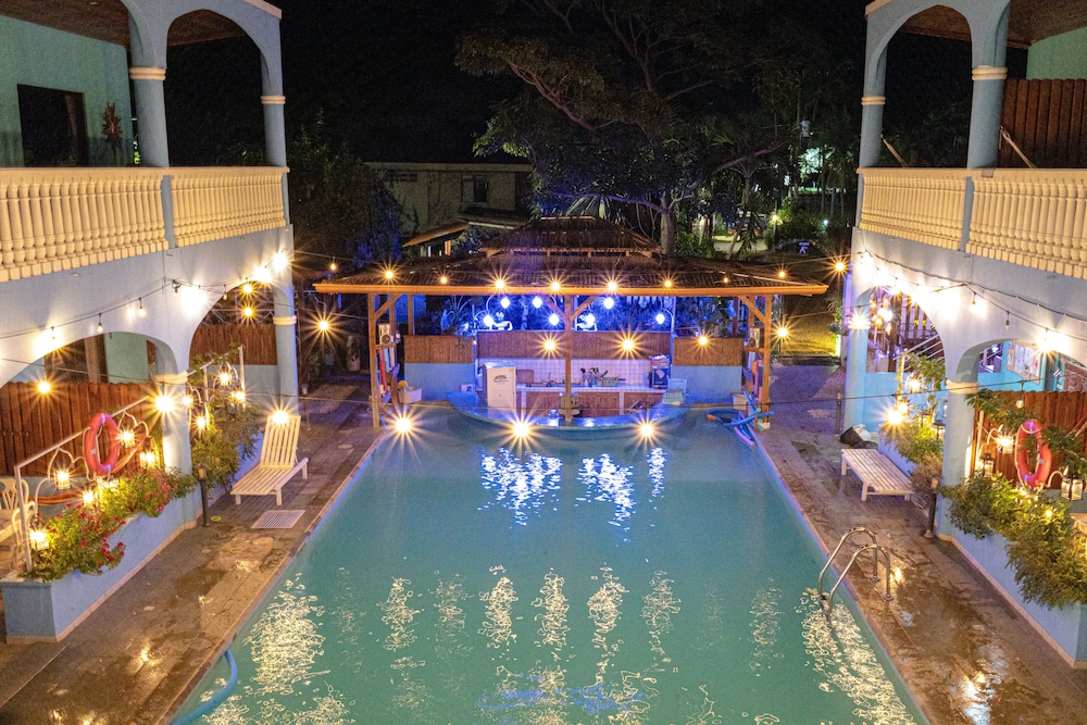 Toro Blanco Resort