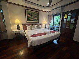 Pha Thai House