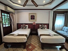 Pha Thai House