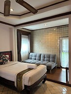 Pha Thai House