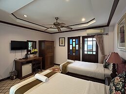 Pha Thai House