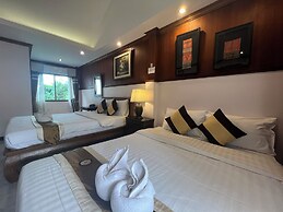 Pha Thai House