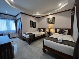 Pha Thai House