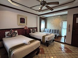 Pha Thai House