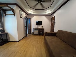 Pha Thai House
