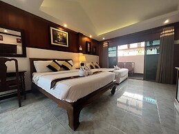 Pha Thai House