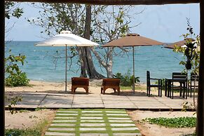 Gold Sand Beach Bungalow