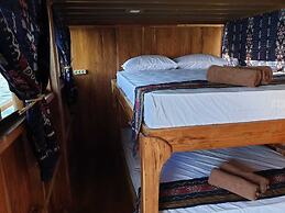 Komodo Cruise Boat