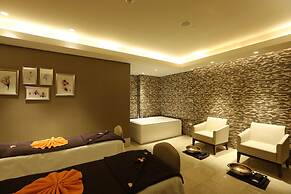 Feathers - A Radha Hotel
