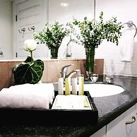 Jiny Tran Hotel